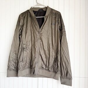 The North Face Size M Windwall bomber jacket in Olive Green